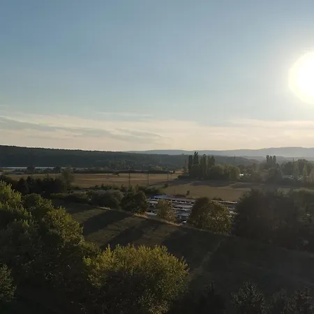 S Vyhladom J&k * Łuczeniec